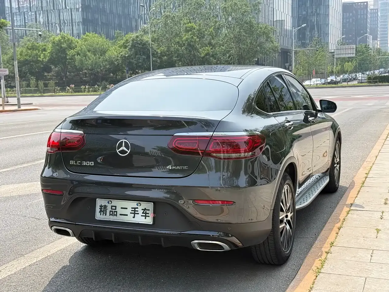 Mercedes-Benz GLC Coupe 2021 GLC 300 4MATIC Coupe SUV фото 9