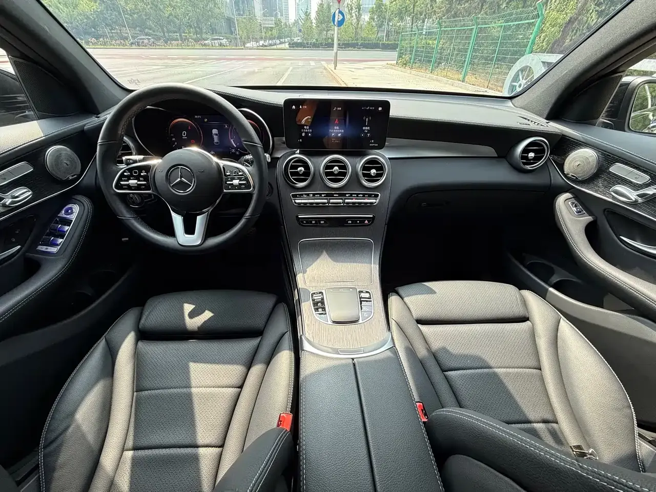 Mercedes-Benz GLC Coupe 2021 GLC 300 4MATIC Coupe SUV фото 11