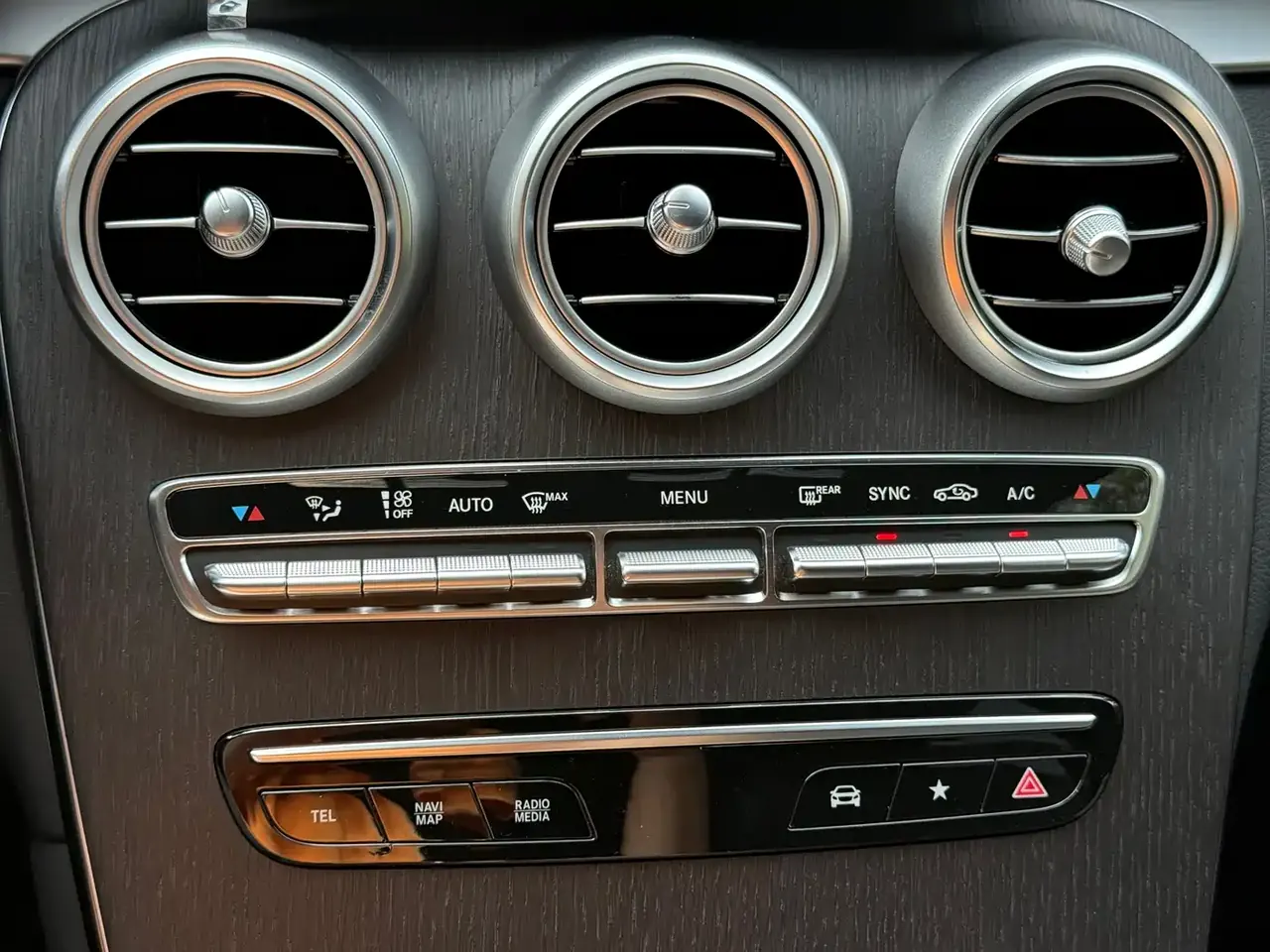 Mercedes-Benz GLC Coupe 2021 GLC 300 4MATIC Coupe SUV фото 14