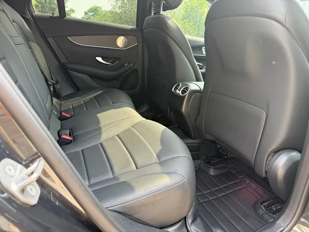 Mercedes-Benz GLC Coupe 2021 GLC 300 4MATIC Coupe SUV фото 21