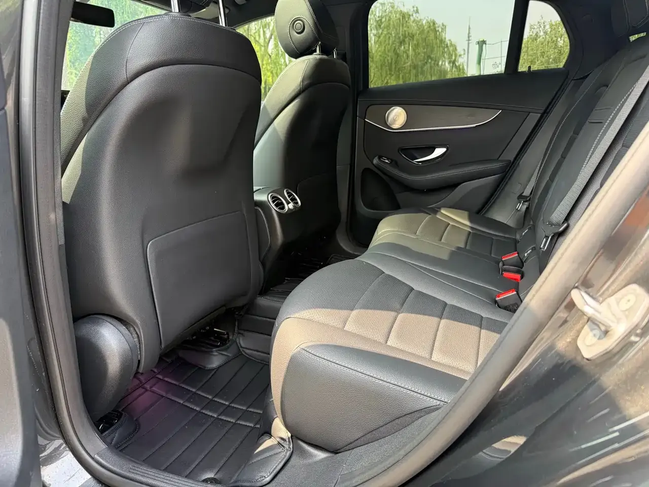 Mercedes-Benz GLC Coupe 2021 GLC 300 4MATIC Coupe SUV фото 24