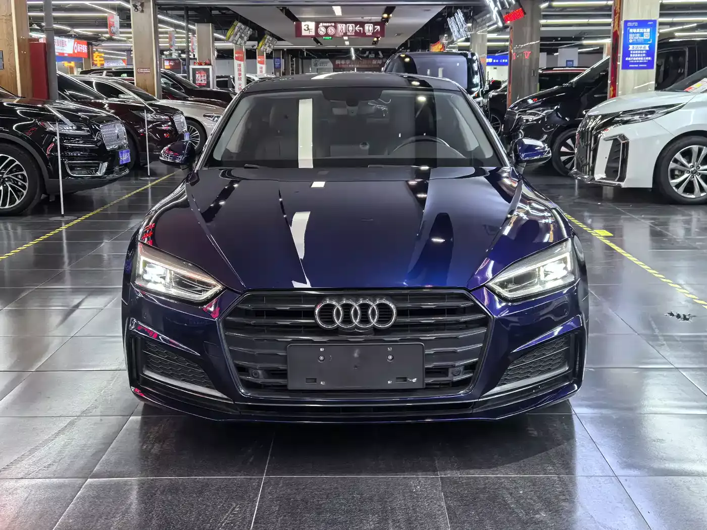 Audi A5 (Import) 2019 Sportback 40 TFSI Fashion фото 2