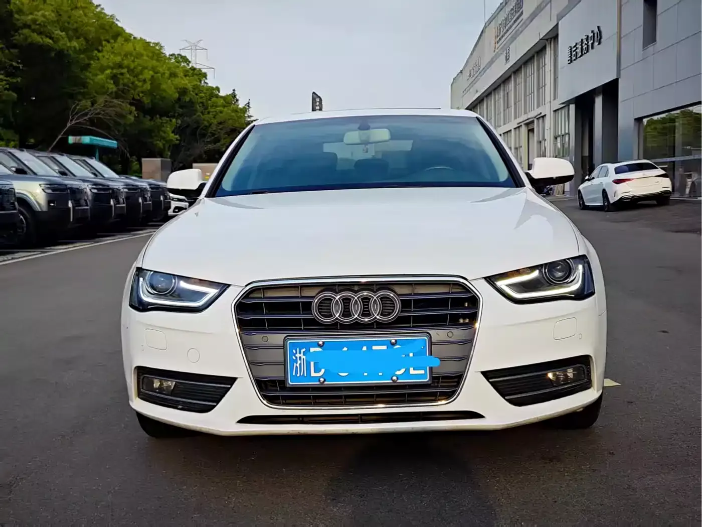 Audi A4L 2015 35 TFSI Auto Standard фото 3