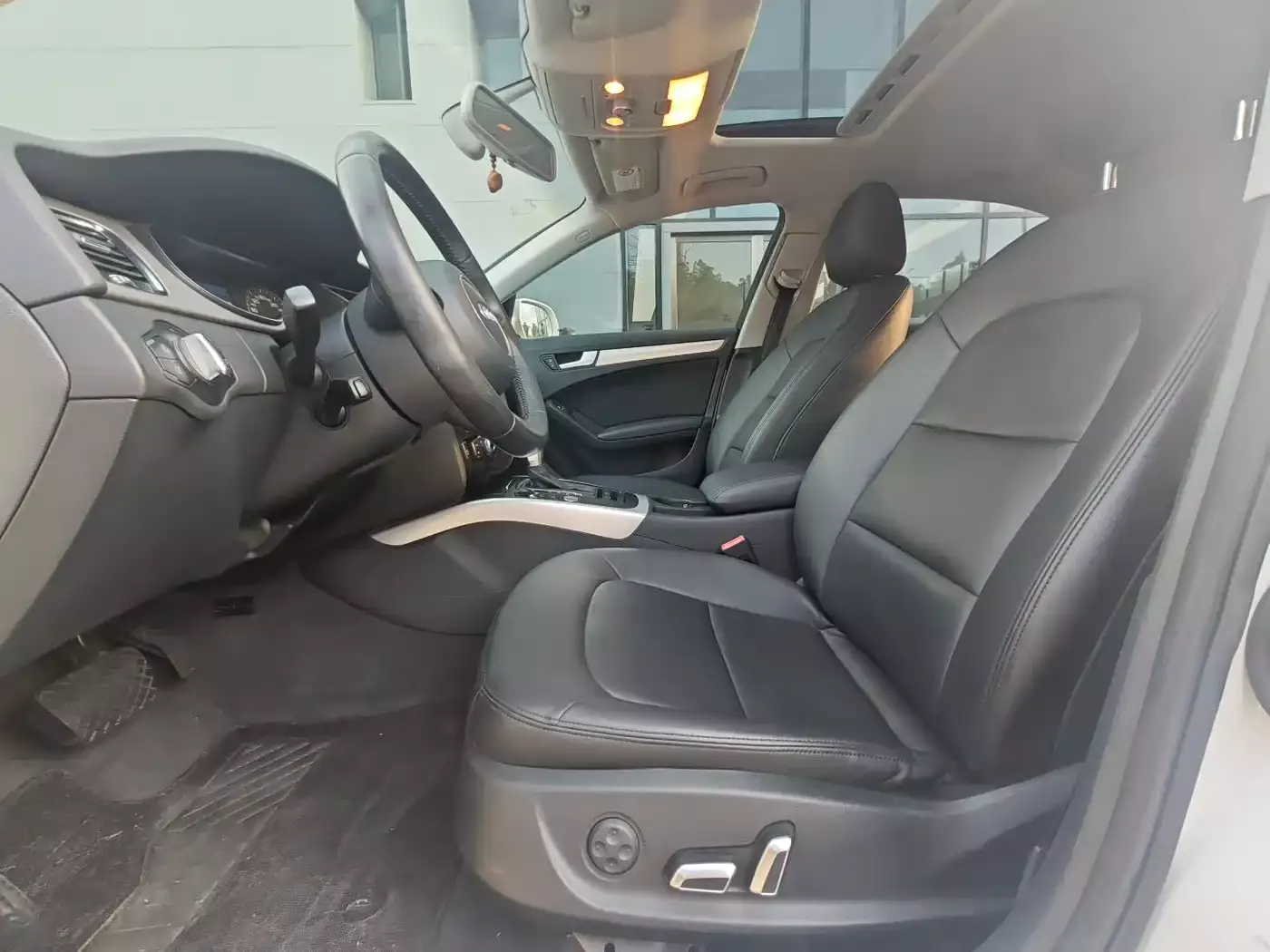 Audi A4L 2015 35 TFSI Auto Standard фото 4
