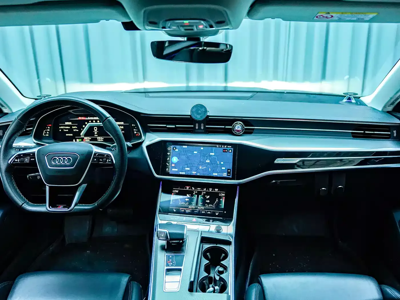 Audi A7 2023 Model 45 TFSI Premium Selection Edition фото 9