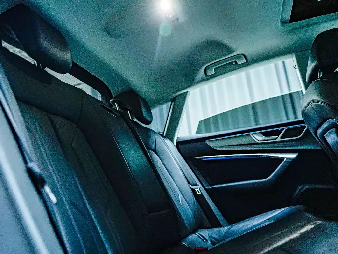 Audi A7 2023 Model 45 TFSI Premium Selection Edition фото 15