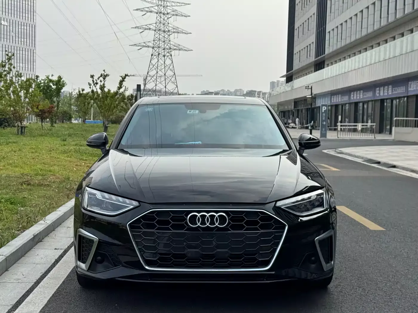 Audi A4L 2022 40 TFSI Fashion Dynamic фото 2