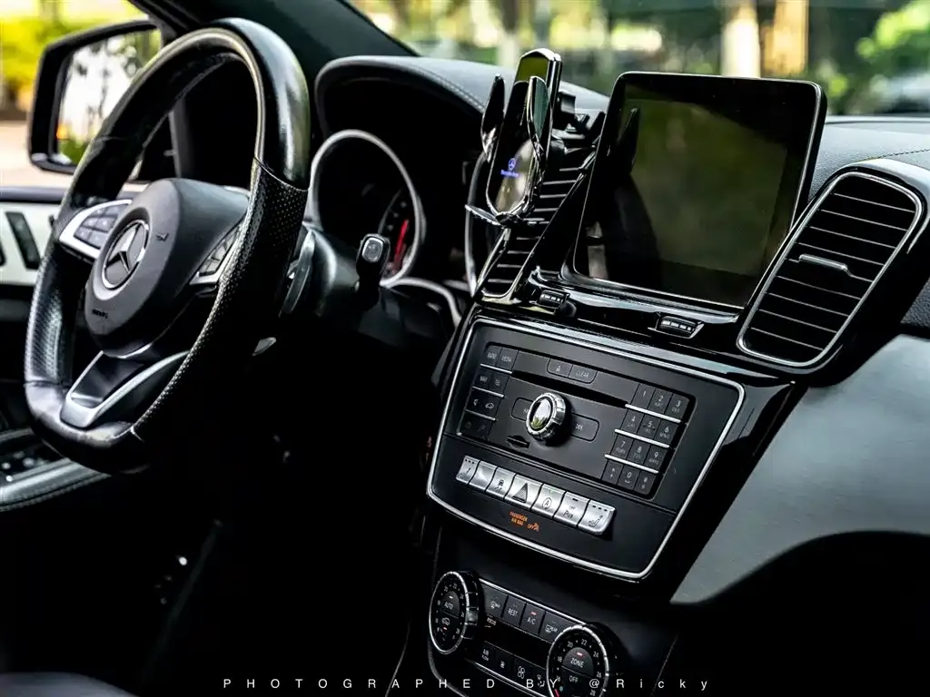 Mercedes-Benz GLE Coupe AMG 2018 Model AMG GLE 43 4MATIC Coupe SUV Phantom Orange Special Edition фото 5