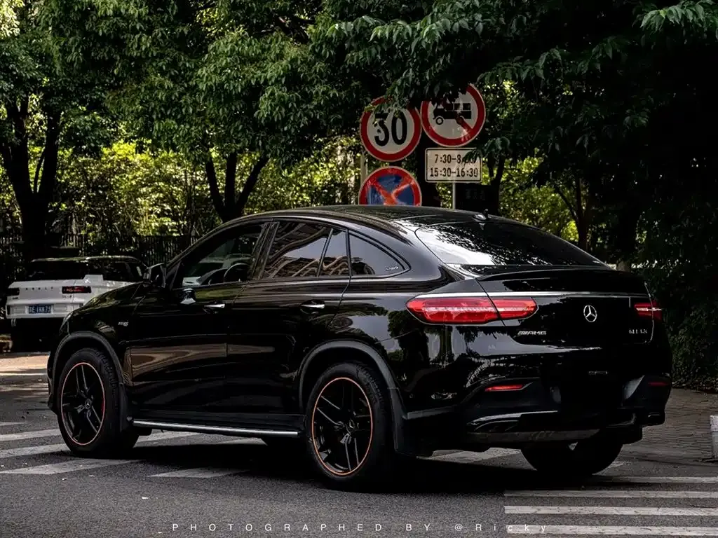 Mercedes-Benz GLE Coupe AMG 2018 Model AMG GLE 43 4MATIC Coupe SUV Phantom Orange Special Edition фото 10