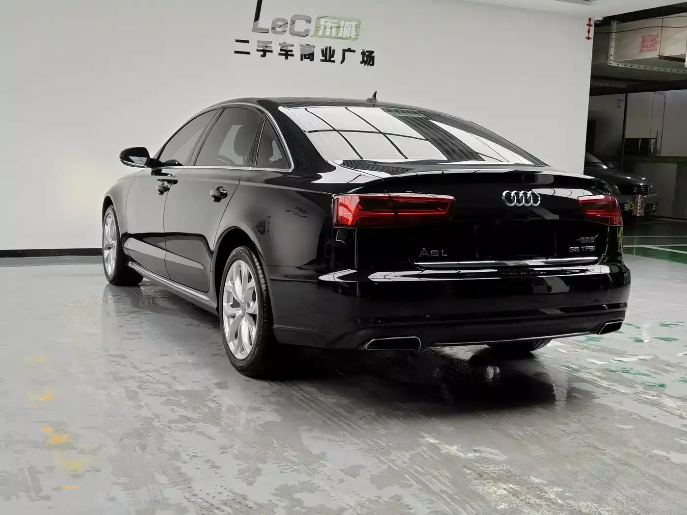 Audi A6L 2018 30th Anniversary 35 TFSI Fashion фото 6
