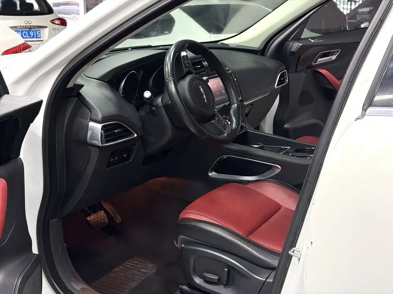 Jaguar F-PACE 2016 3.0 SC 4WD R-Sport фото 4