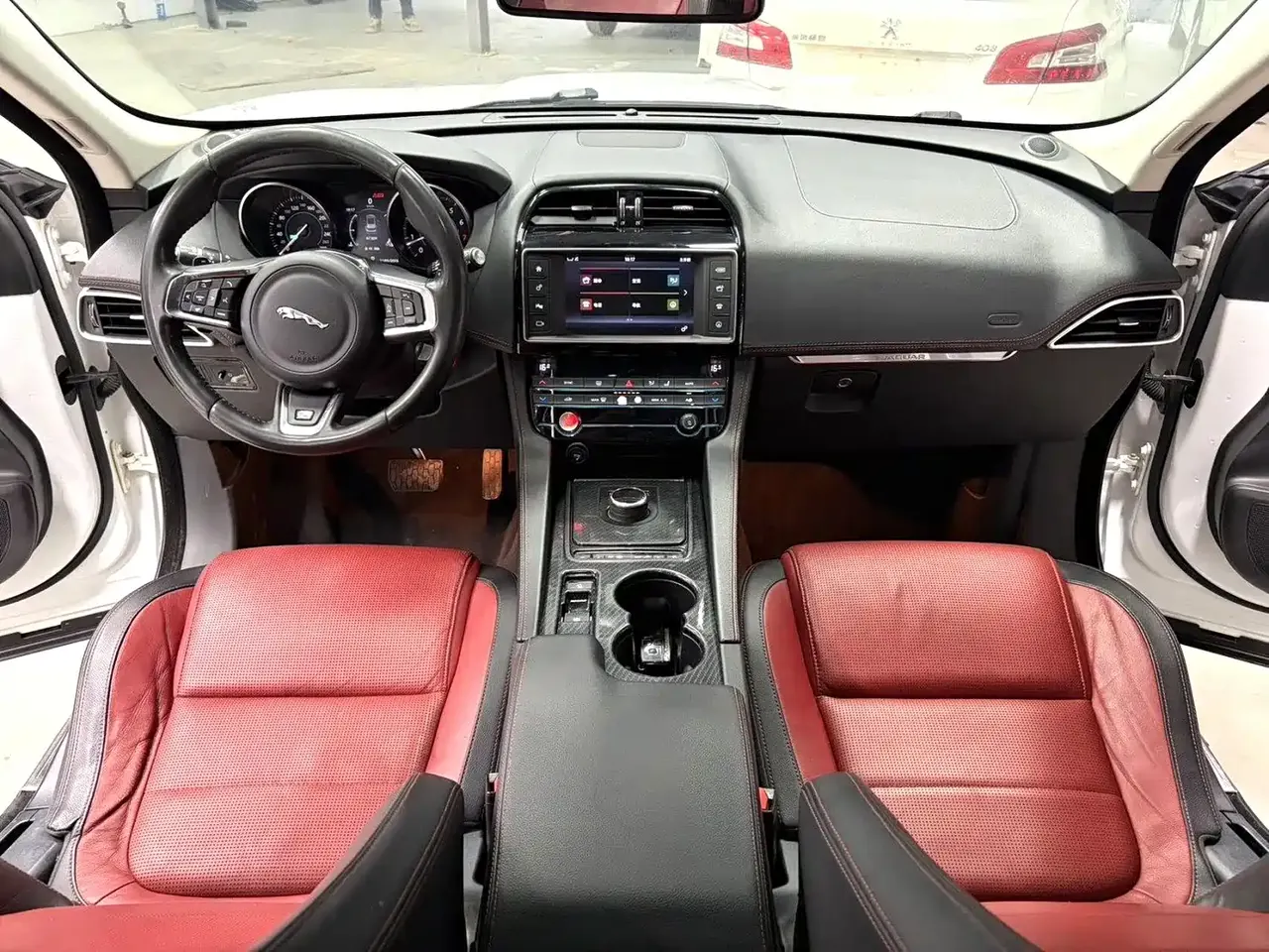 Jaguar F-PACE 2016 3.0 SC 4WD R-Sport фото 9