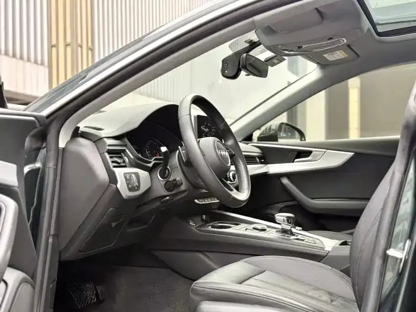 Audi A5 (Import) 2019 Sportback 40 TFSI Fashion фото 3