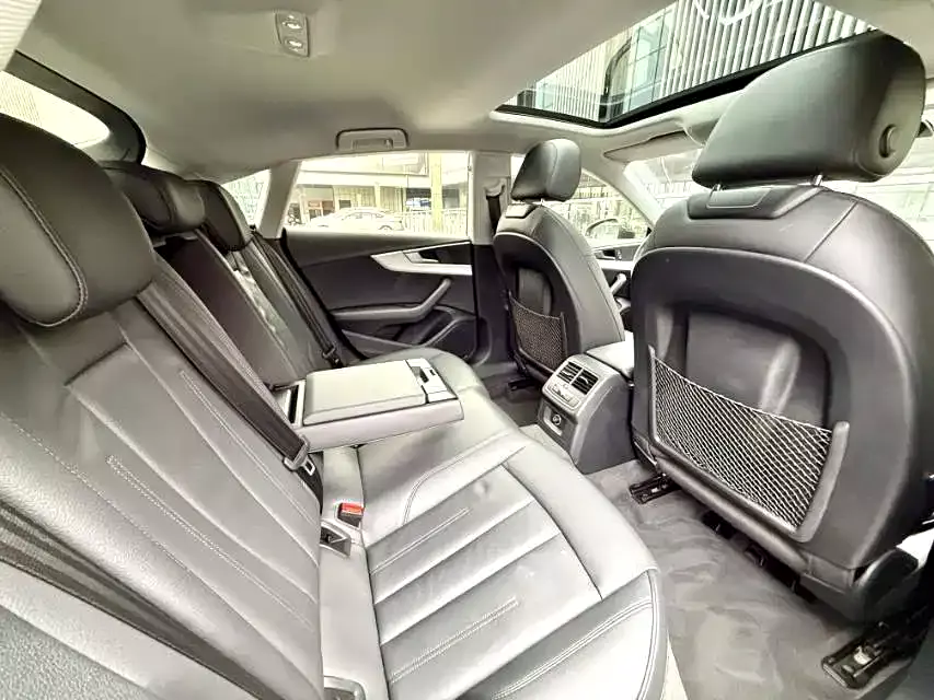 Audi A5 (Import) 2019 Sportback 40 TFSI Fashion фото 8