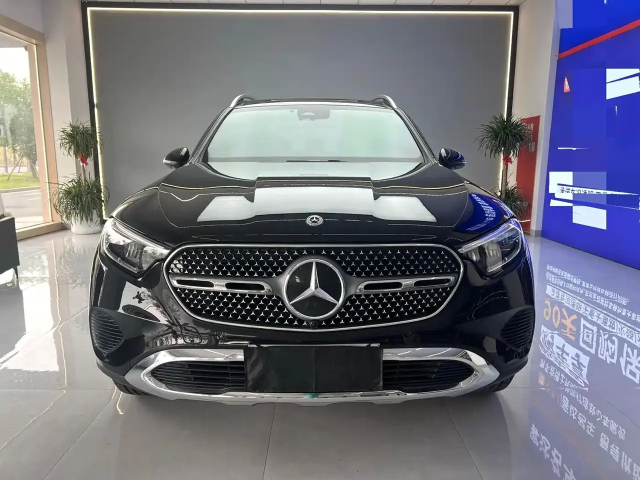 Mercedes-Benz GLC 2023 GLC 260 L 4MATIC Sport 5-seater