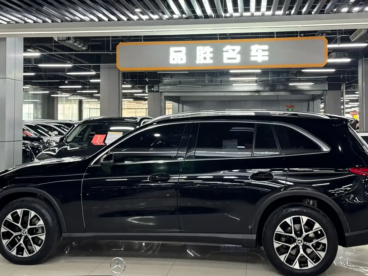 Mercedes-Benz GLC 2023 GLC 260 L 4MATIC Sport 5-seater фото 3