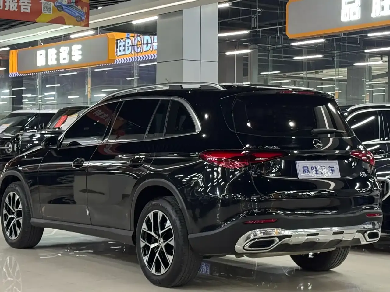 Mercedes-Benz GLC 2023 GLC 260 L 4MATIC Sport 5-seater фото 4