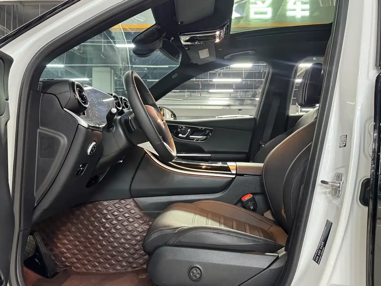 Mercedes-Benz GLC 2023 GLC 260 L 4MATIC Sport 5-seater фото 8