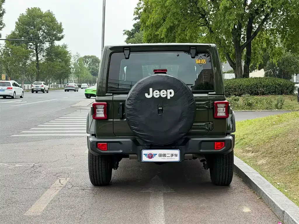 Jeep Wrangler 2022 2.0T Highland 4-Door фото 5