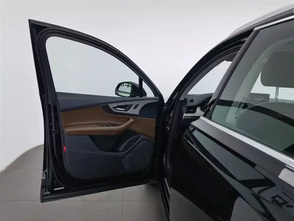 Audi Q7 2016 45 TFSI Technology фото 8