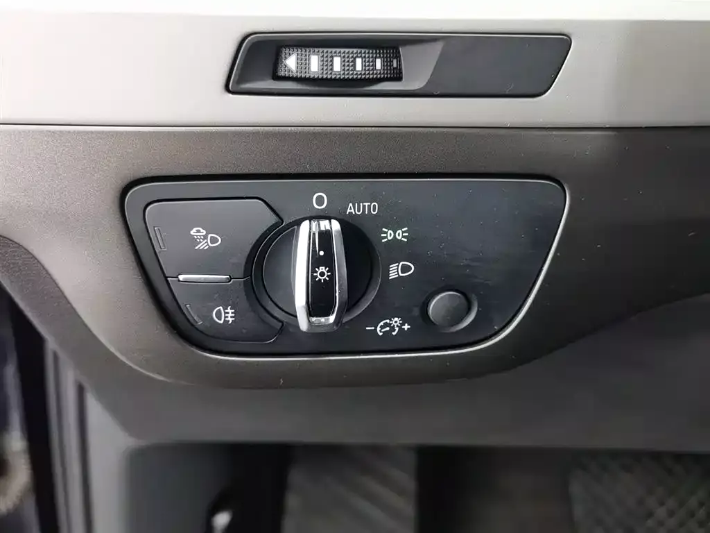 Audi Q7 2016 45 TFSI Technology фото 21