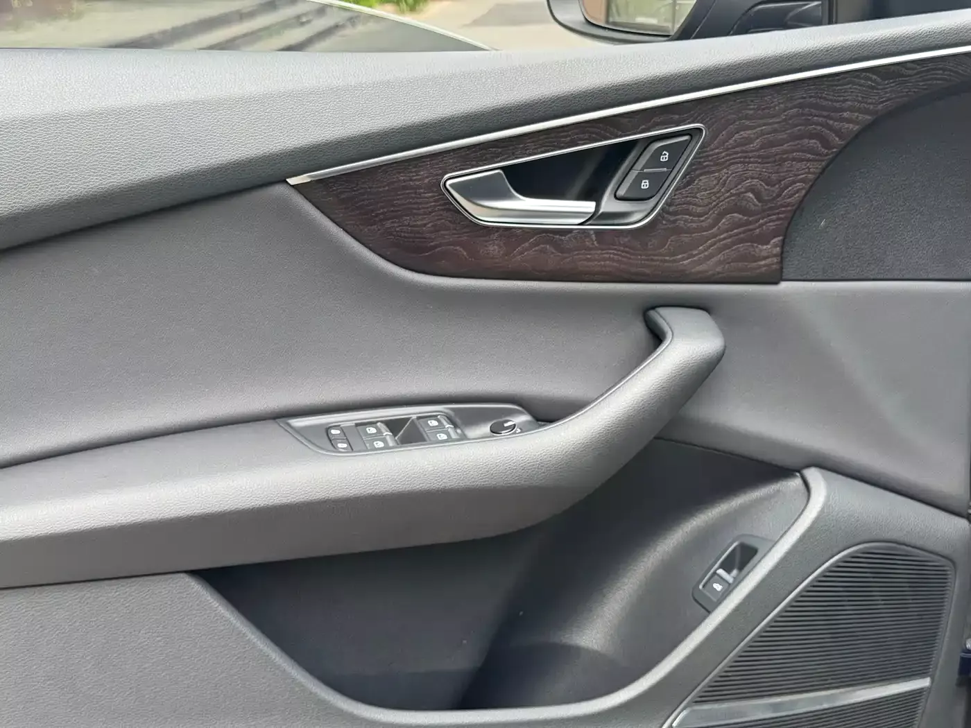 Audi Q8 2019 Model 55 TFSI Premium Dynamic фото 19