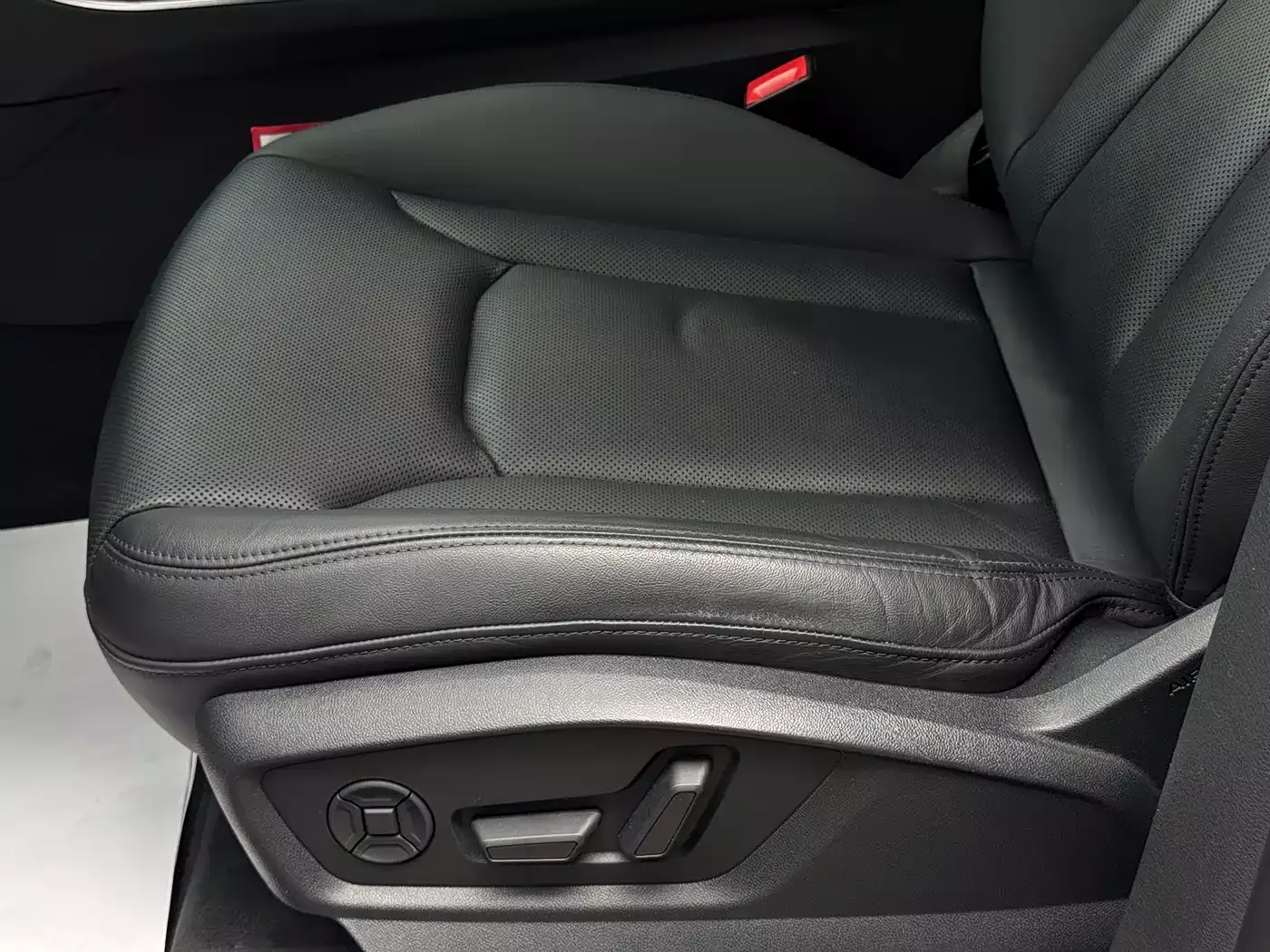 Audi Q8 2019 Model 55 TFSI Premium Dynamic фото 21