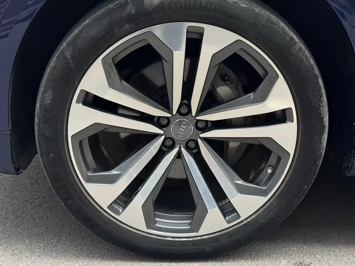 Audi Q8 2019 Model 55 TFSI Premium Dynamic фото 27