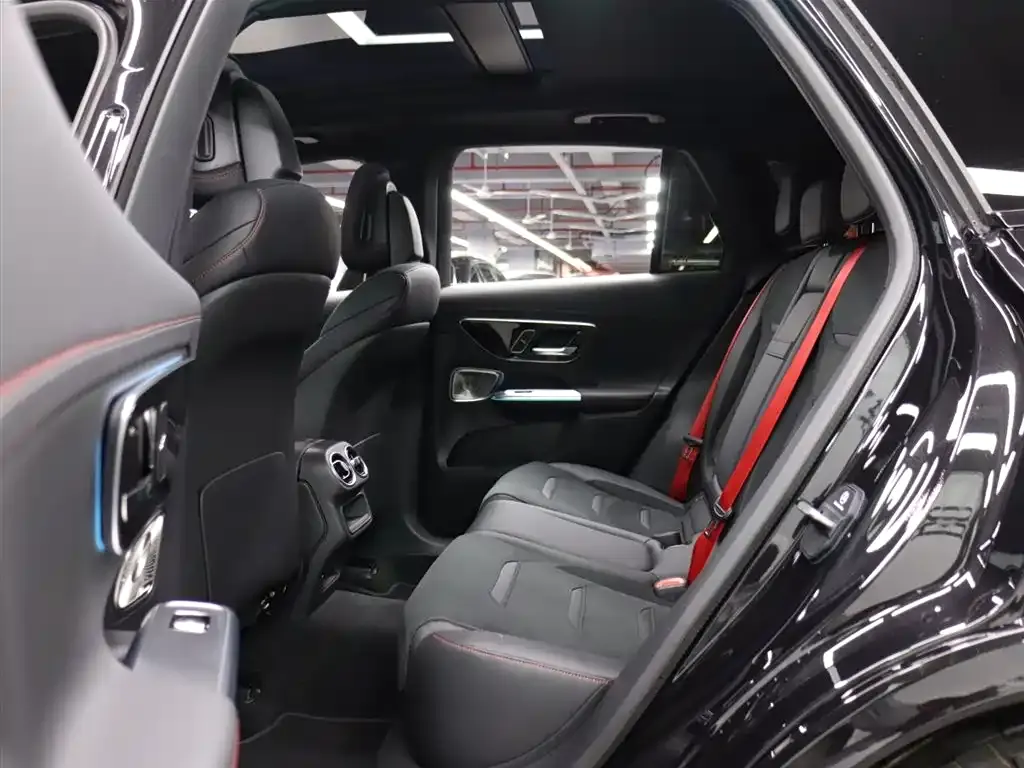 Mercedes-Benz GLC AMG 2026 AMG GLC 43 4MATIC фото 21