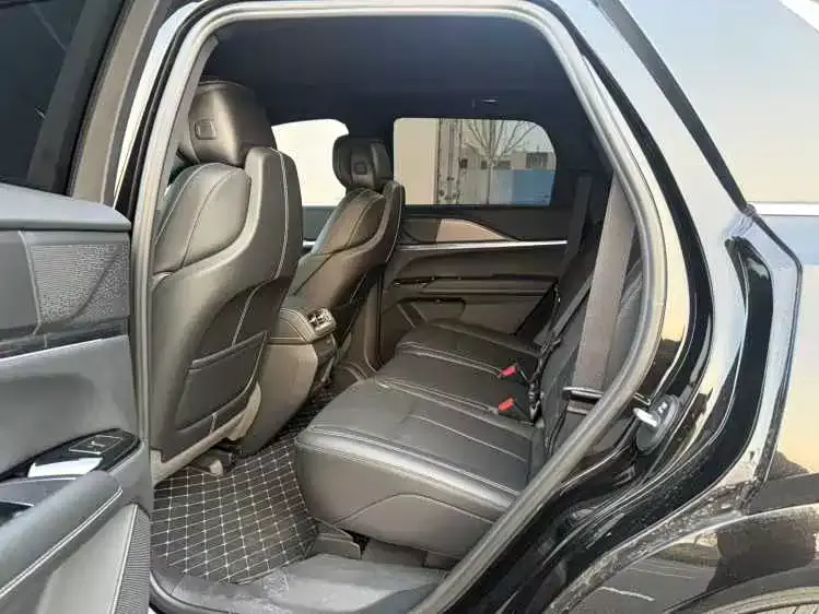 Cadillac XT5 2025 2.0T FWD Style Edition фото 5