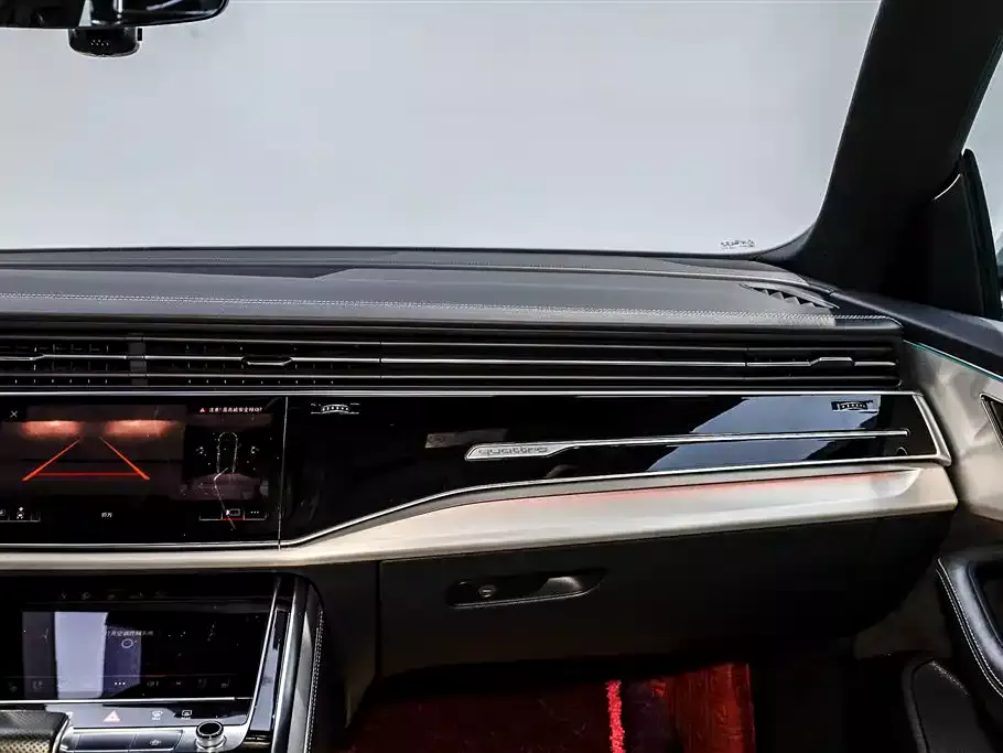 Audi Q8 2019 Model 55 TFSI Premium Dynamic фото 32