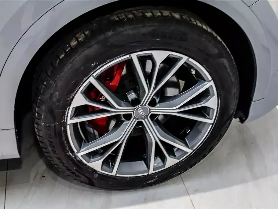 Audi Q8 2019 Model 55 TFSI Premium Dynamic фото 33