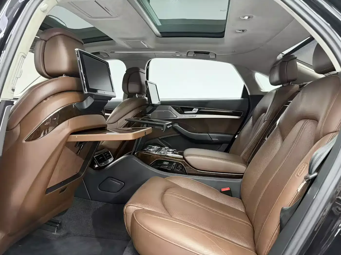 Audi A8 2014 A8L 6.3 FSI W12 quattro Flagship фото 5