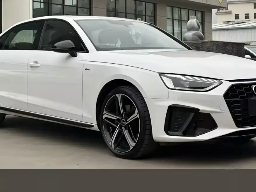 Audi A4L 2024 40 TFSI Luxury Dynamic фото 3
