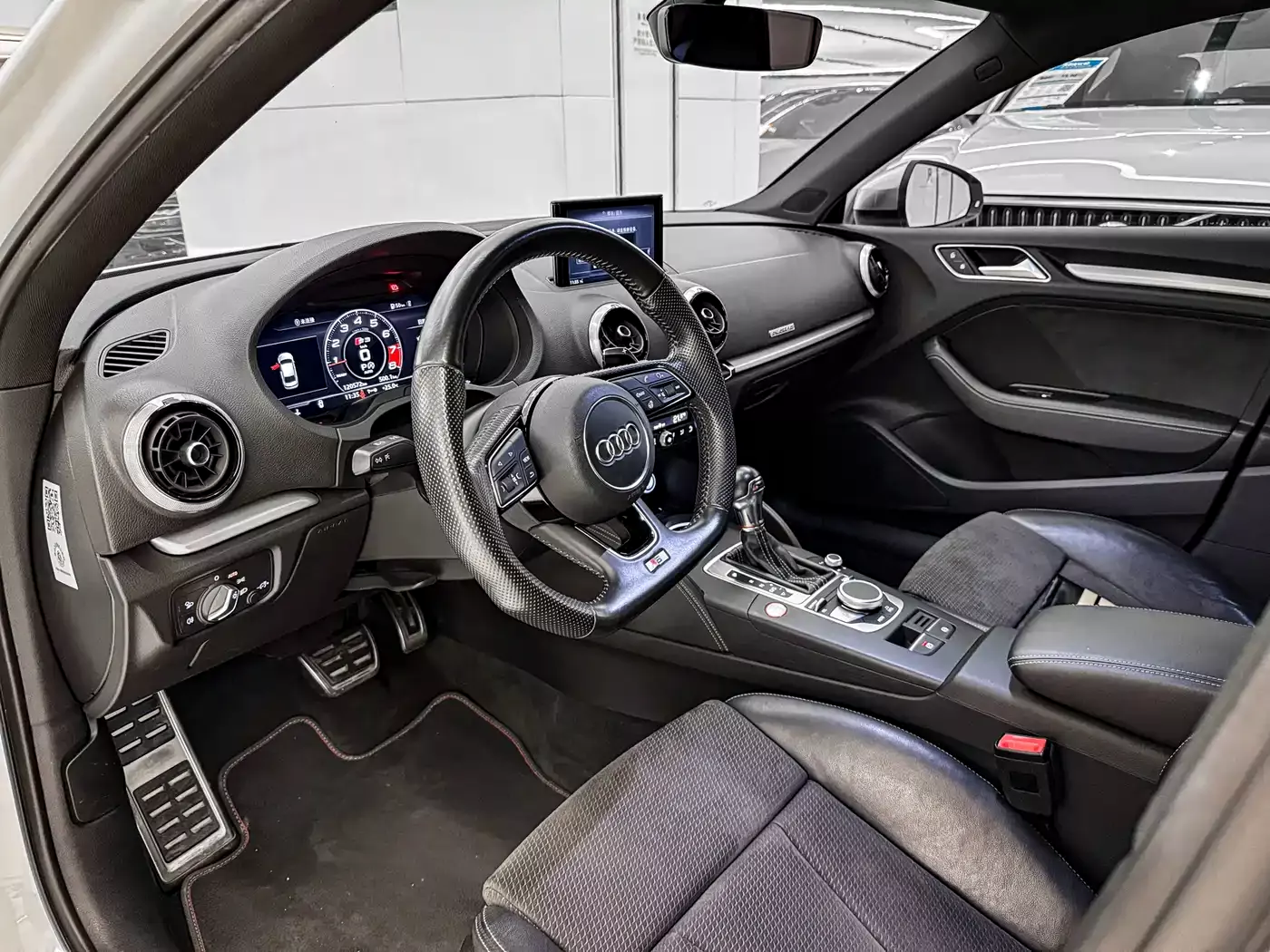 Audi S3 2017 Facelift S3 2.0T Limousine фото 6