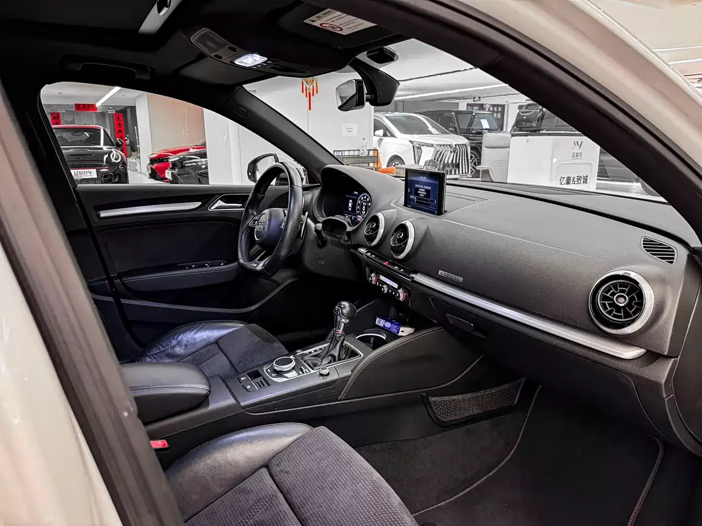 Audi S3 2017 Facelift S3 2.0T Limousine фото 9