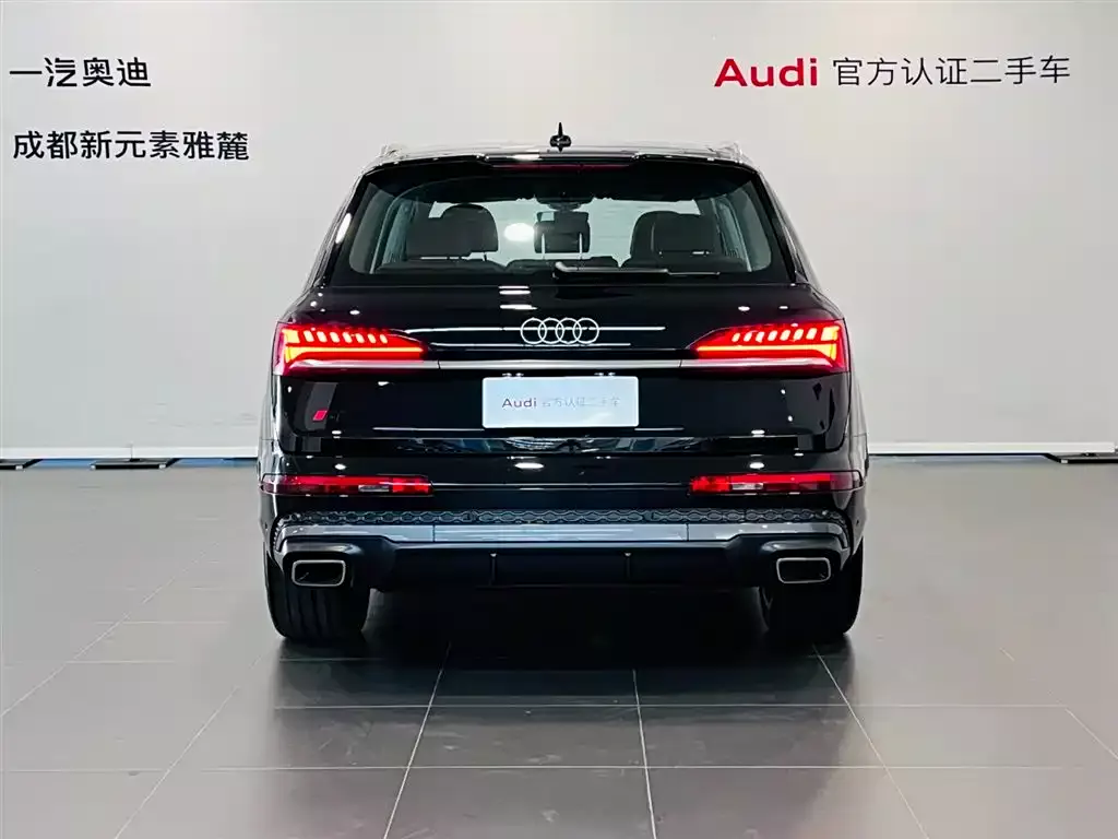 Audi Q7 2024 45 TFSI quattro S line Sport фото 5