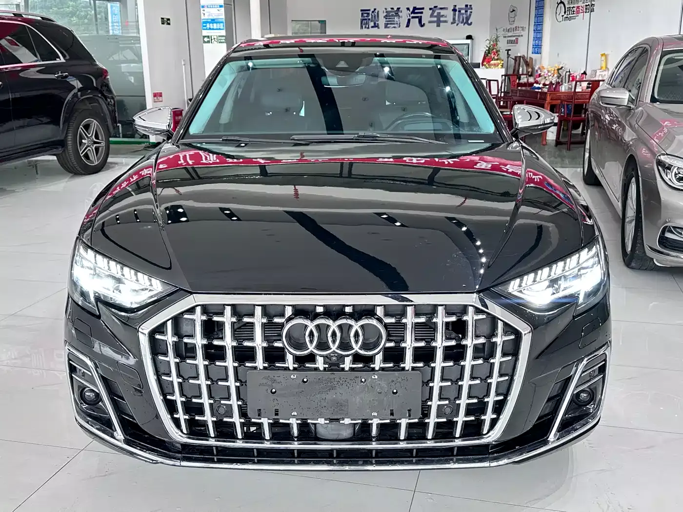 Audi A8 2019 Plus A8L 55 TFSI quattro Prestige фото 2