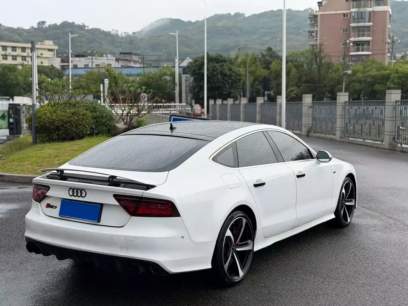 Audi S7 2013 4.0 TFSI quattro фото 9