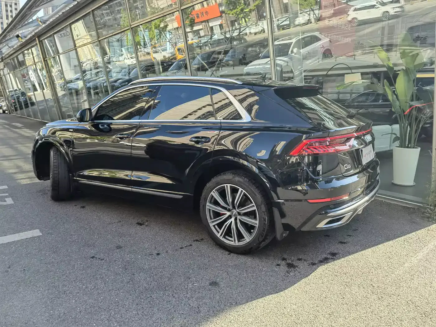 Audi Q8 2019 45 TFSI Premium Dynamic фото 9