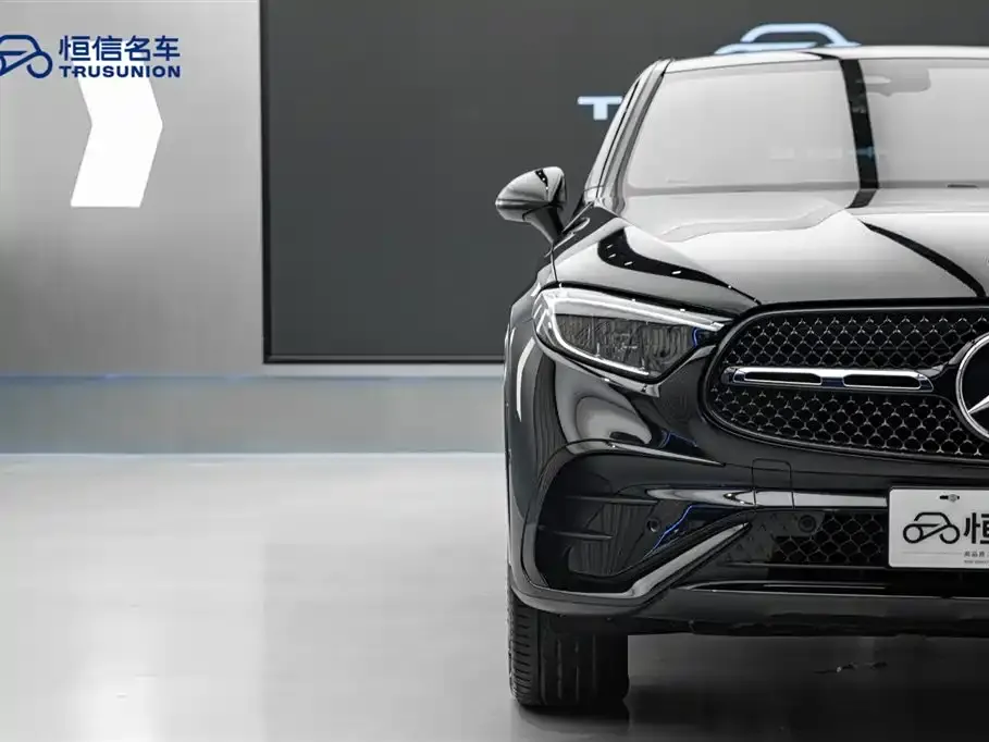 Mercedes-Benz GLC Coupe 2025 GLC 300 4MATIC Coupe SUV фото 4