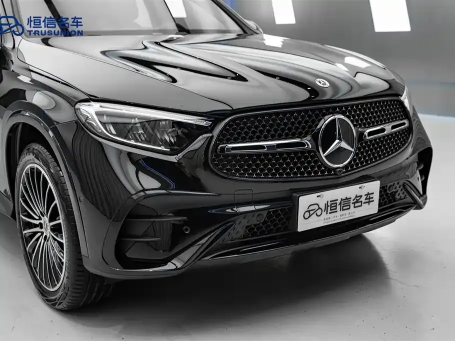 Mercedes-Benz GLC Coupe 2025 GLC 300 4MATIC Coupe SUV фото 6