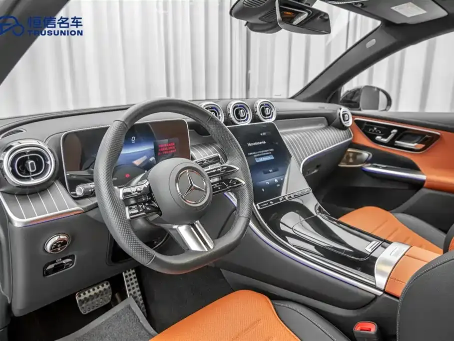 Mercedes-Benz GLC Coupe 2025 GLC 300 4MATIC Coupe SUV фото 12