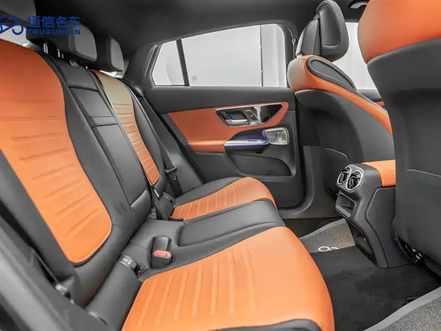 Mercedes-Benz GLC Coupe 2025 GLC 300 4MATIC Coupe SUV фото 16