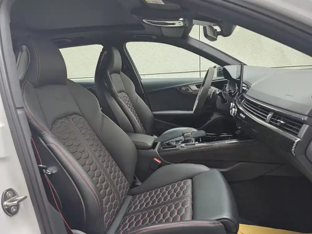 Audi RS 4 2024 RS4 Avant Ignition Edition фото 8