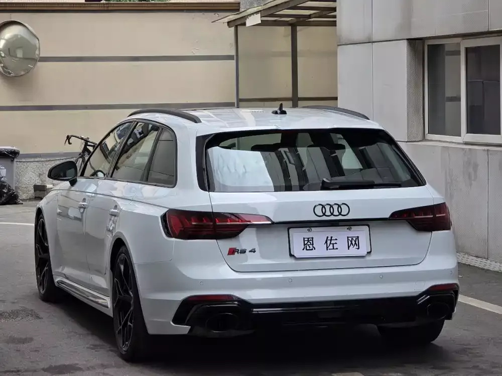 Audi RS 4 2024 RS4 Avant Ignition Edition фото 12