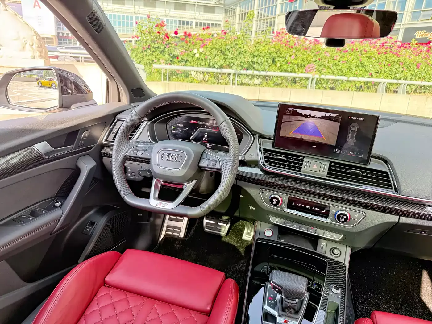 Audi SQ5 2021 3.0 TFSI quattro фото 11