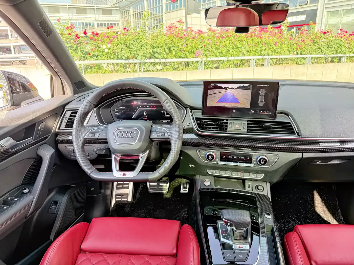 Audi SQ5 2021 3.0 TFSI quattro фото 12
