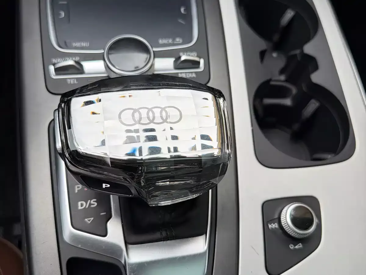 Audi Q7 2018 40 TFSI Comfort фото 15