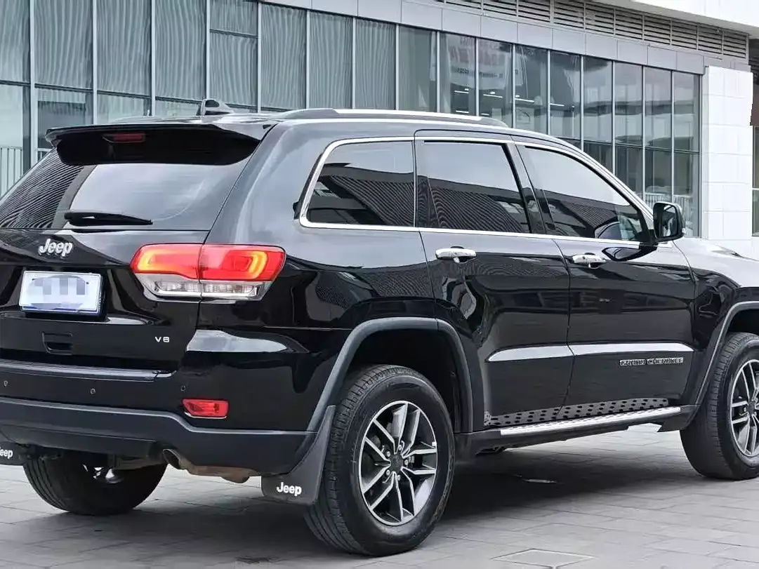 Jeep Grand Cherokee (Import) 2020 3.0L Elite Navigation Edition фото 7